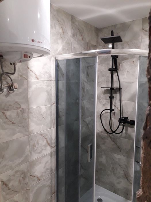 Ремонт: укладка плитки, шпалери, малярські роботи і все що потрібно