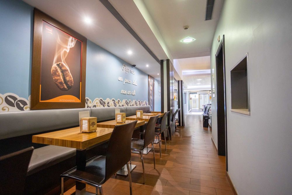 TRESPASSA-SE Negócio de Pastelaria no Centro do Cacém