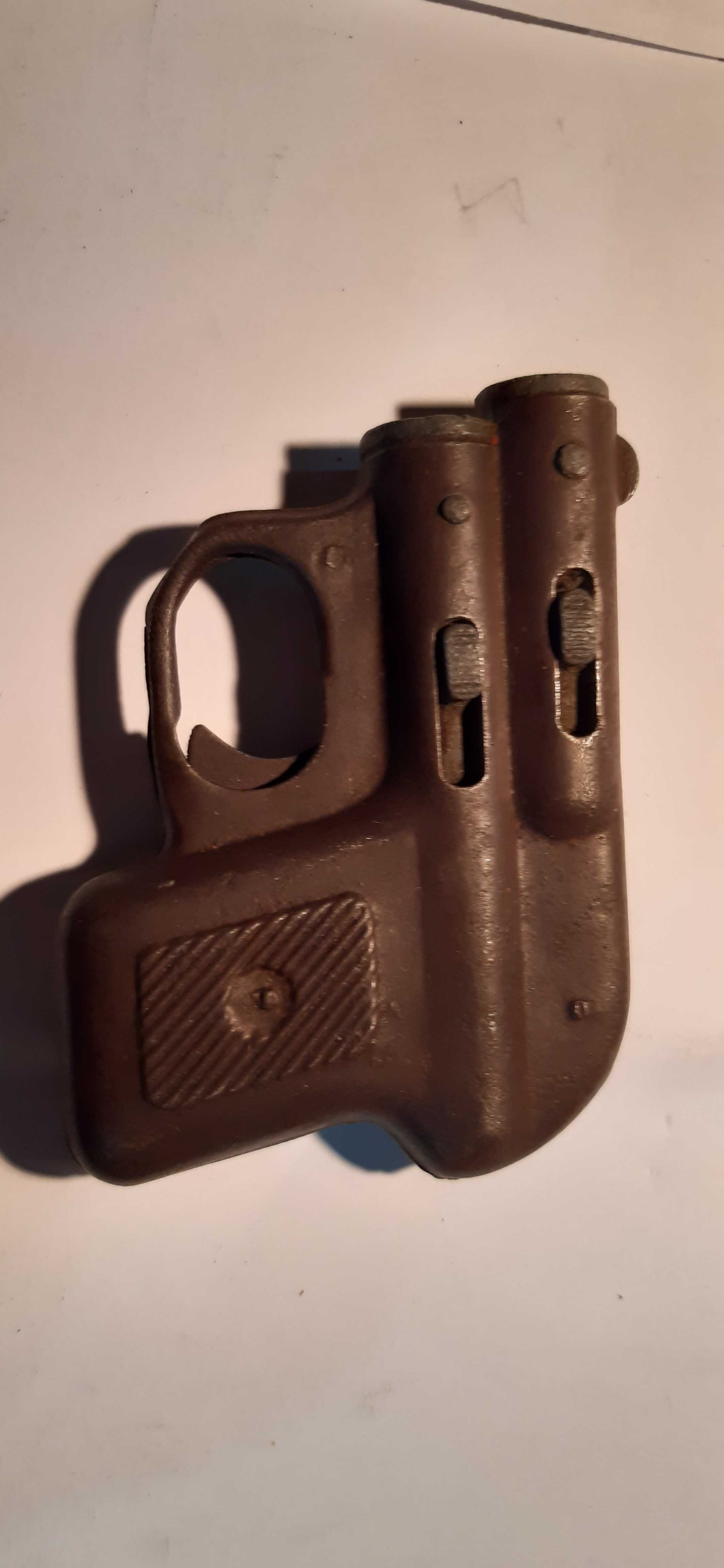 stara zabawka prl pistolet na korki pamiątka prl,