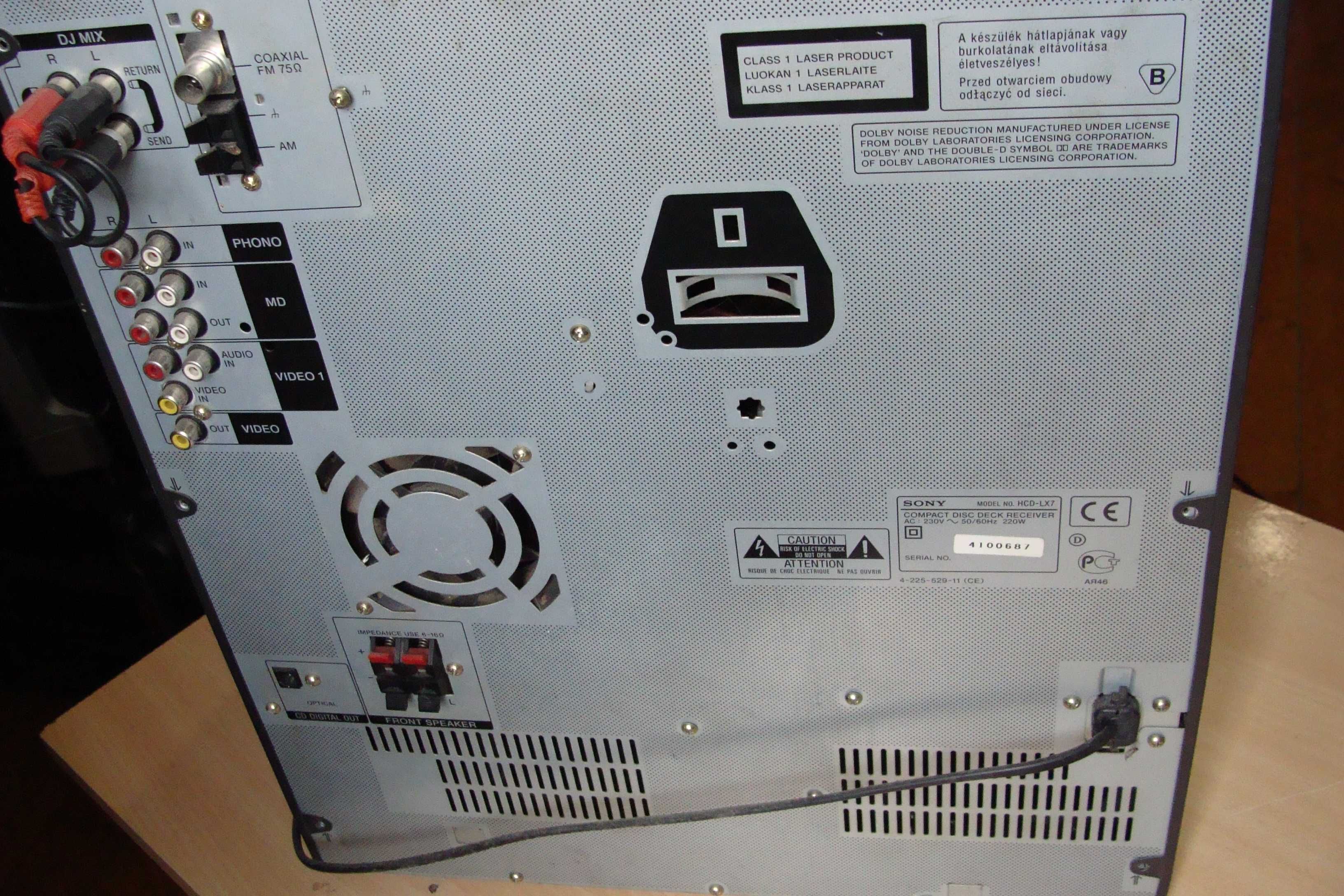 муз. центр Sony  W 555  Aiwa  999 mk 2