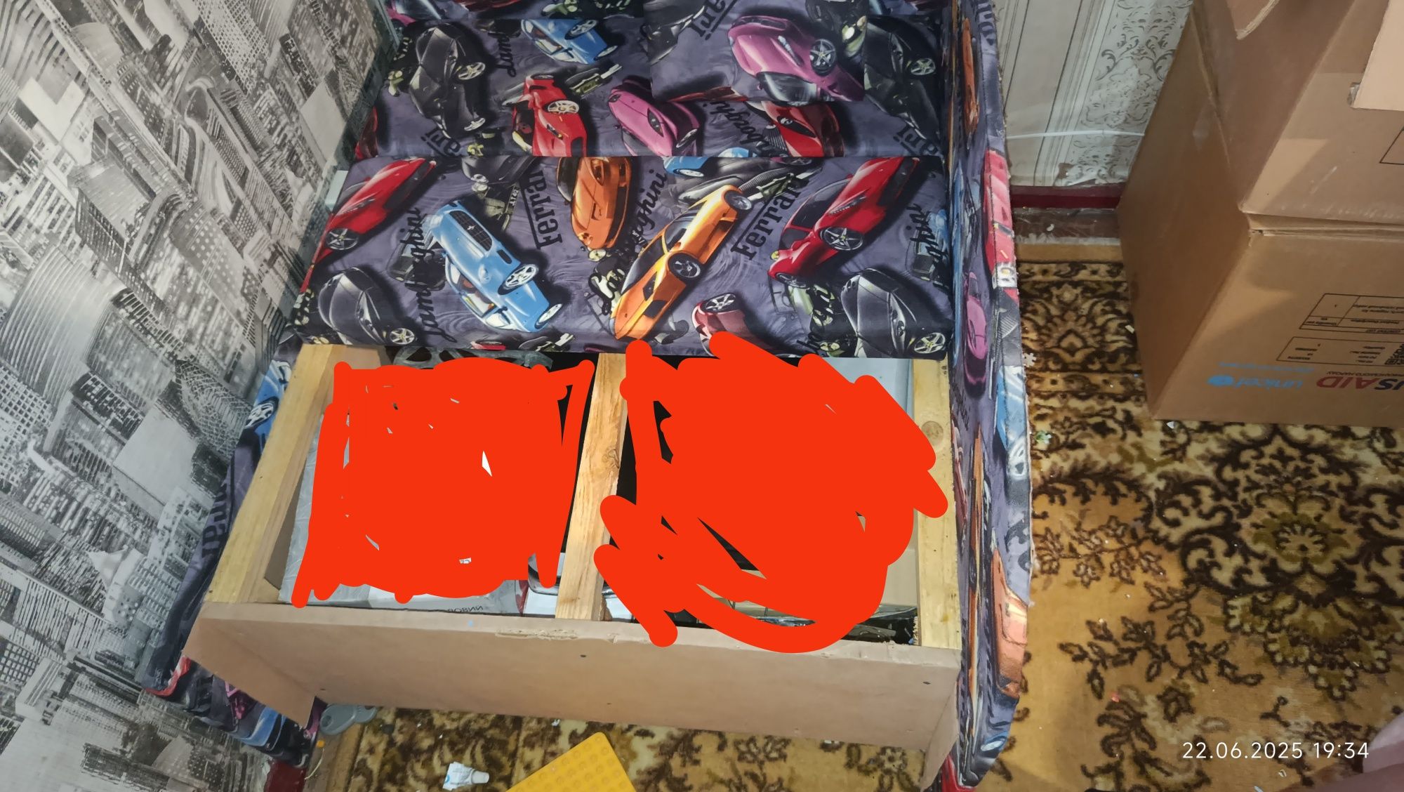 Продам диван кубик