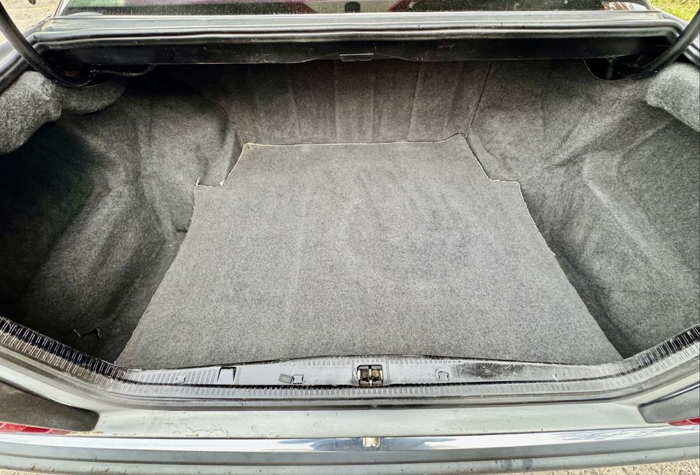 Mercedes W 124 2.5 D E-class