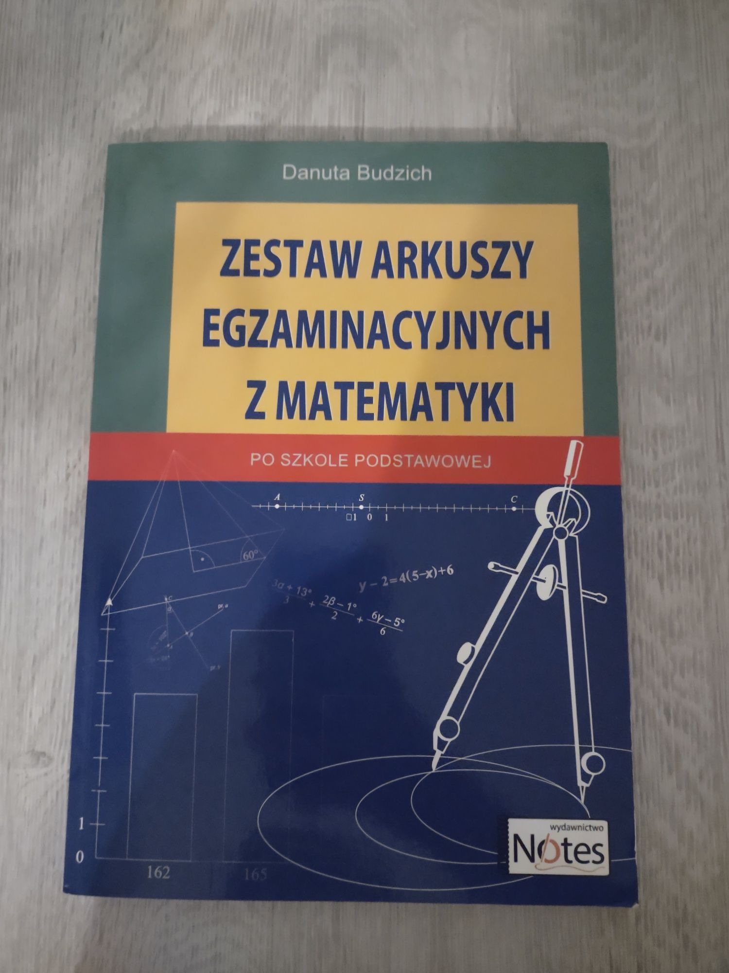 Zestaw arkuszy egzaminacyjnych z matematyki