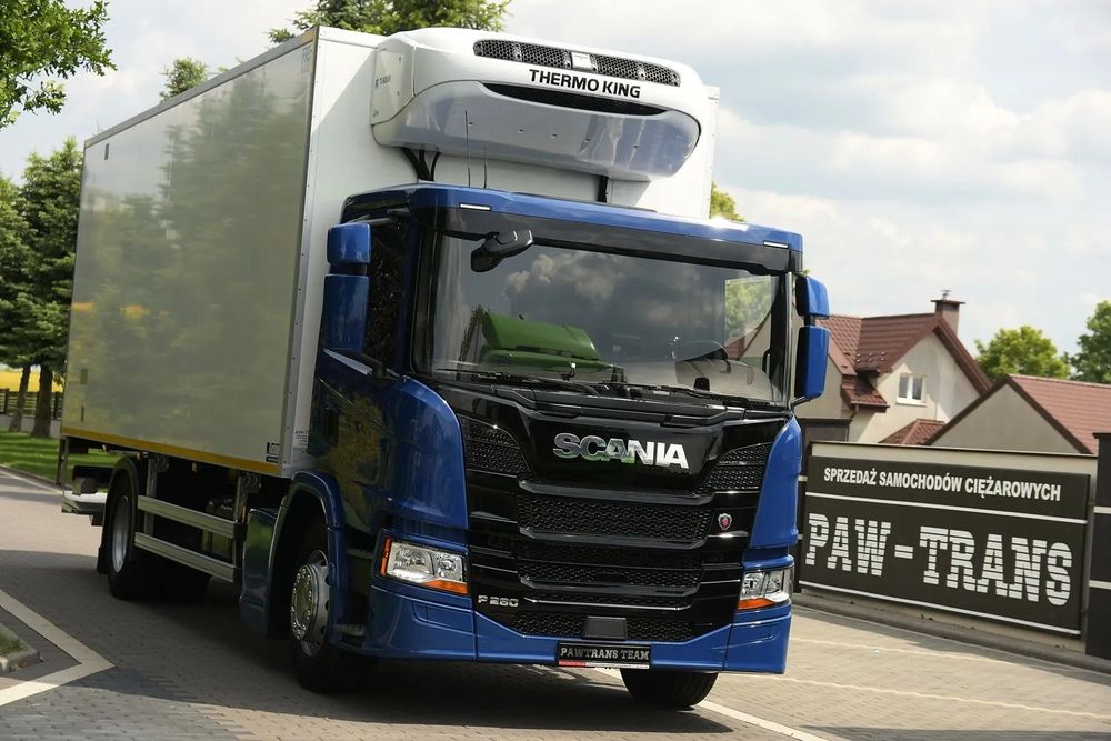 Scania P280///* 2022///* PRZEBIEG 165 TYŚ KM///* CHŁODNIA///* 18000KG///* THERMO KING///* WINDA///* BAR///* DŁ 7.30///* 18 EURO PALET///* KAMERA///* LEDY///* WAGA///* STAN JAK NOWA