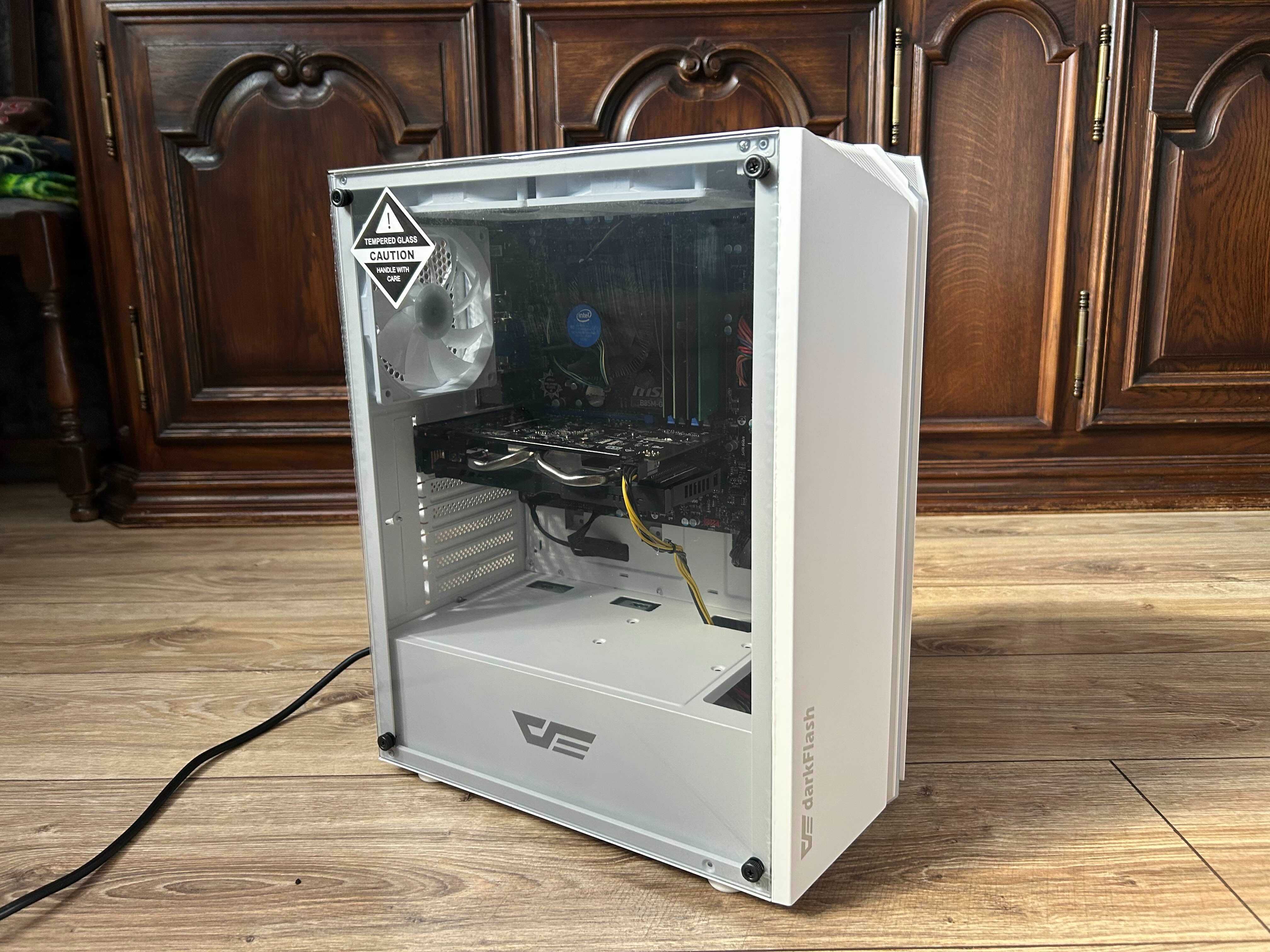Komputer Gamingowy (I5, GTX SSD)