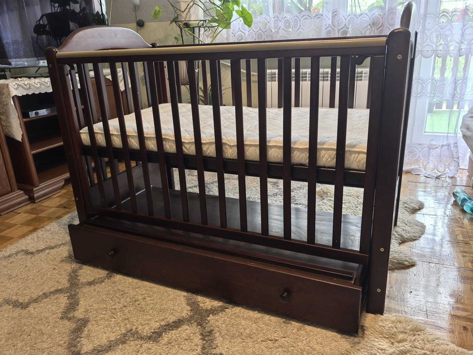 Łóżeczko i wózek niemowlęcy