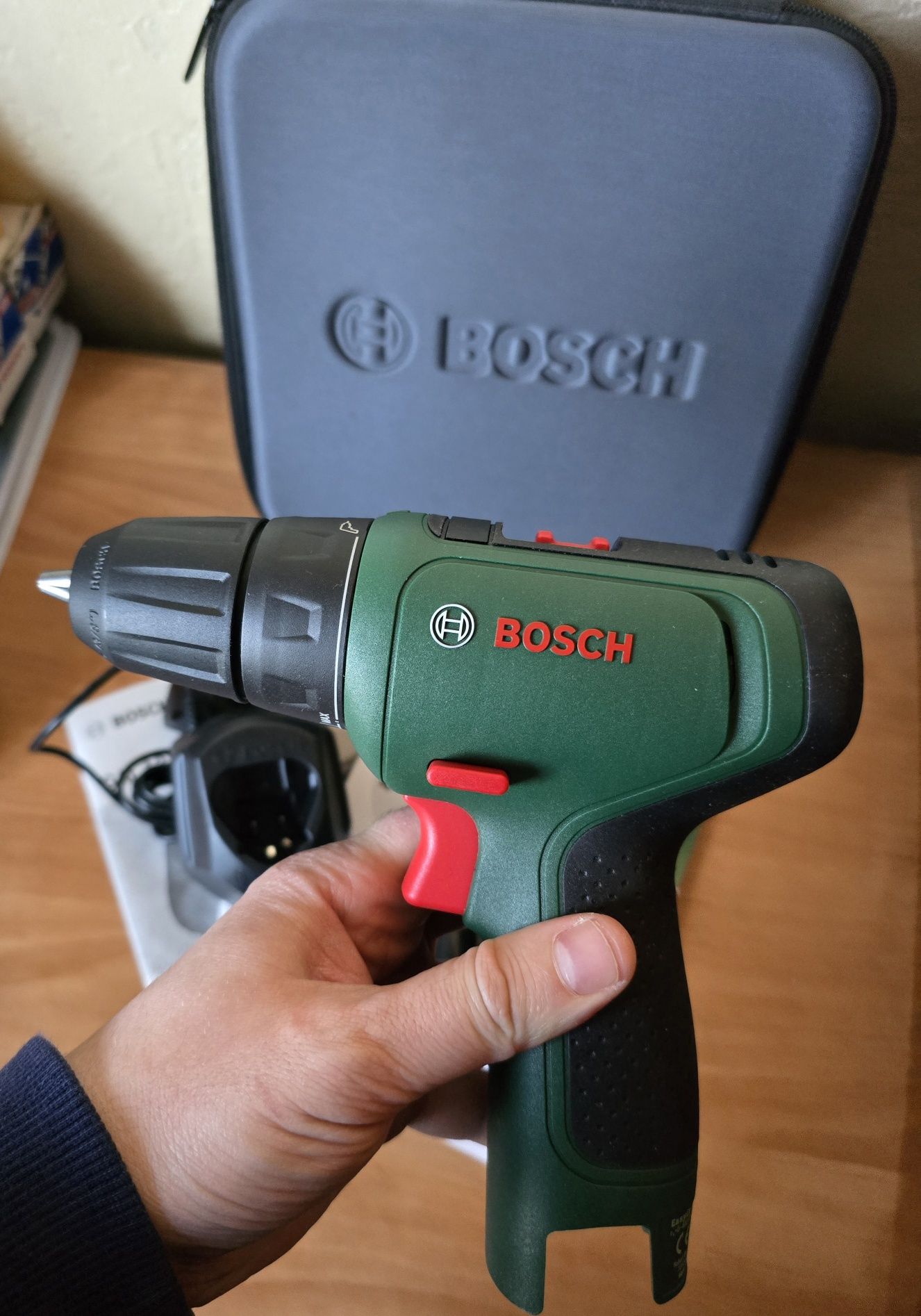 Bosch шуруповнрт 12v 2ah акб 100% оригінал