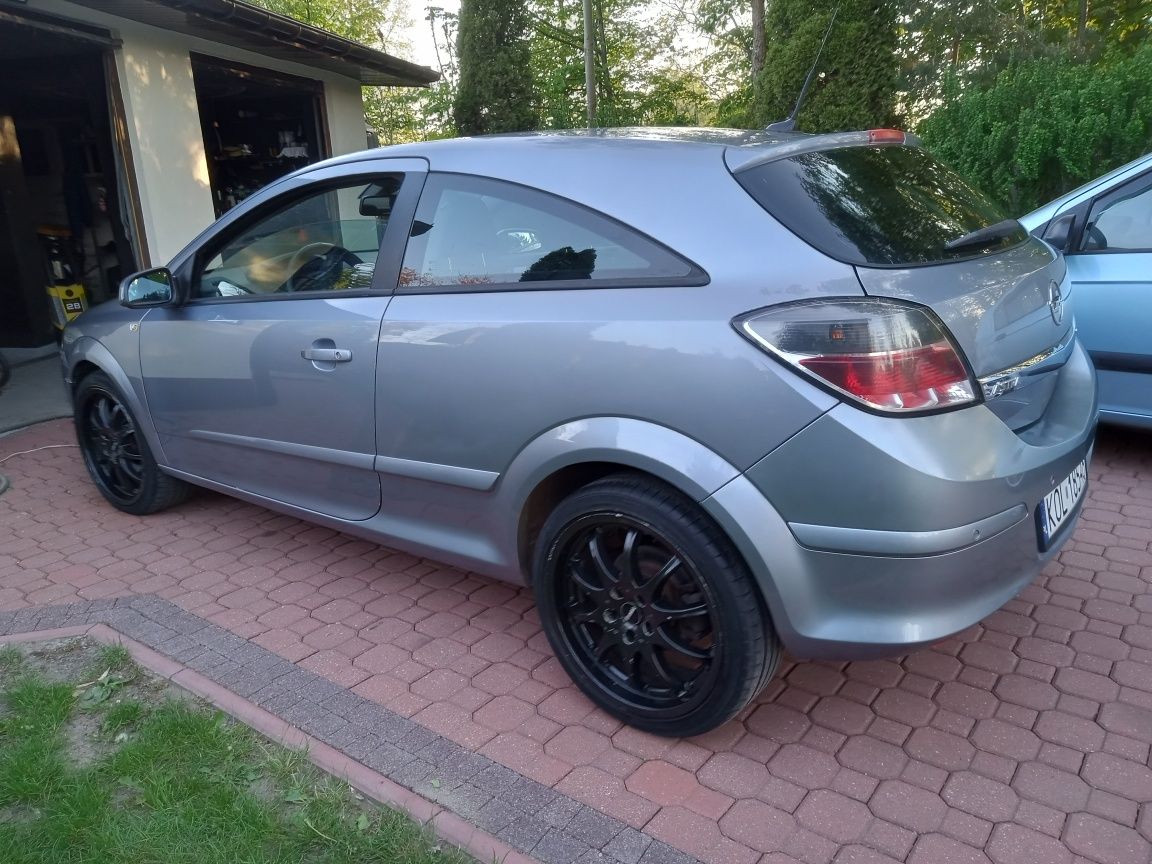 Astra GTC 1,9  Sport