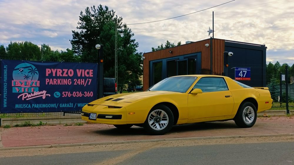 PYRZO VICE Parking, wolne miejsca, przy lotnisku Katowice - Pyrzowice