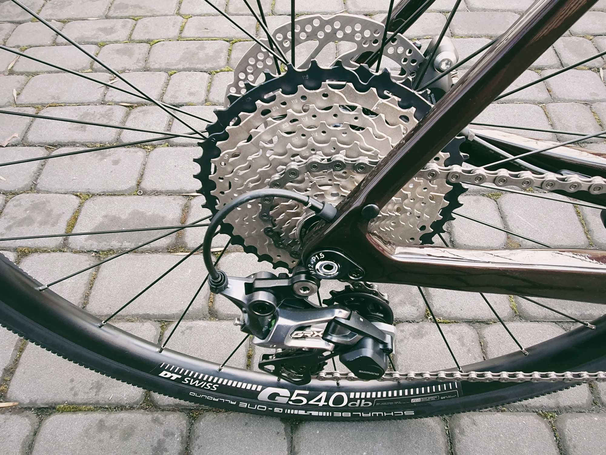 Kross Esker 7.0, rozm L (21"), gravel, carbon, shimano grx, 2024, -25%