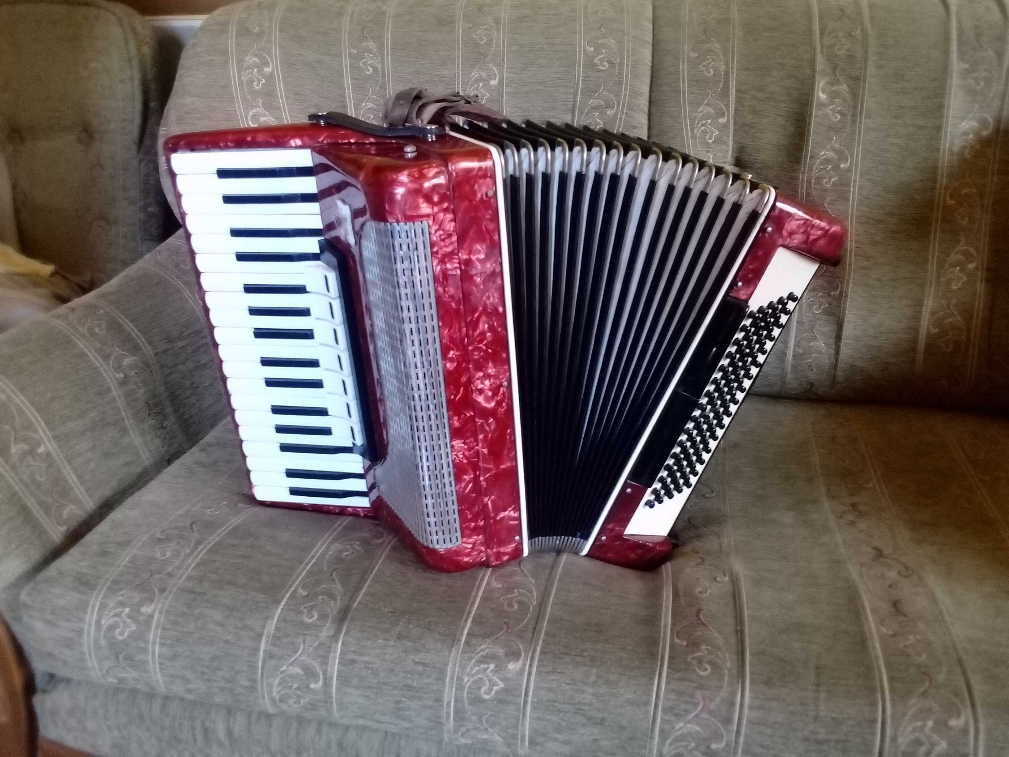 Viktoria 80 bas.