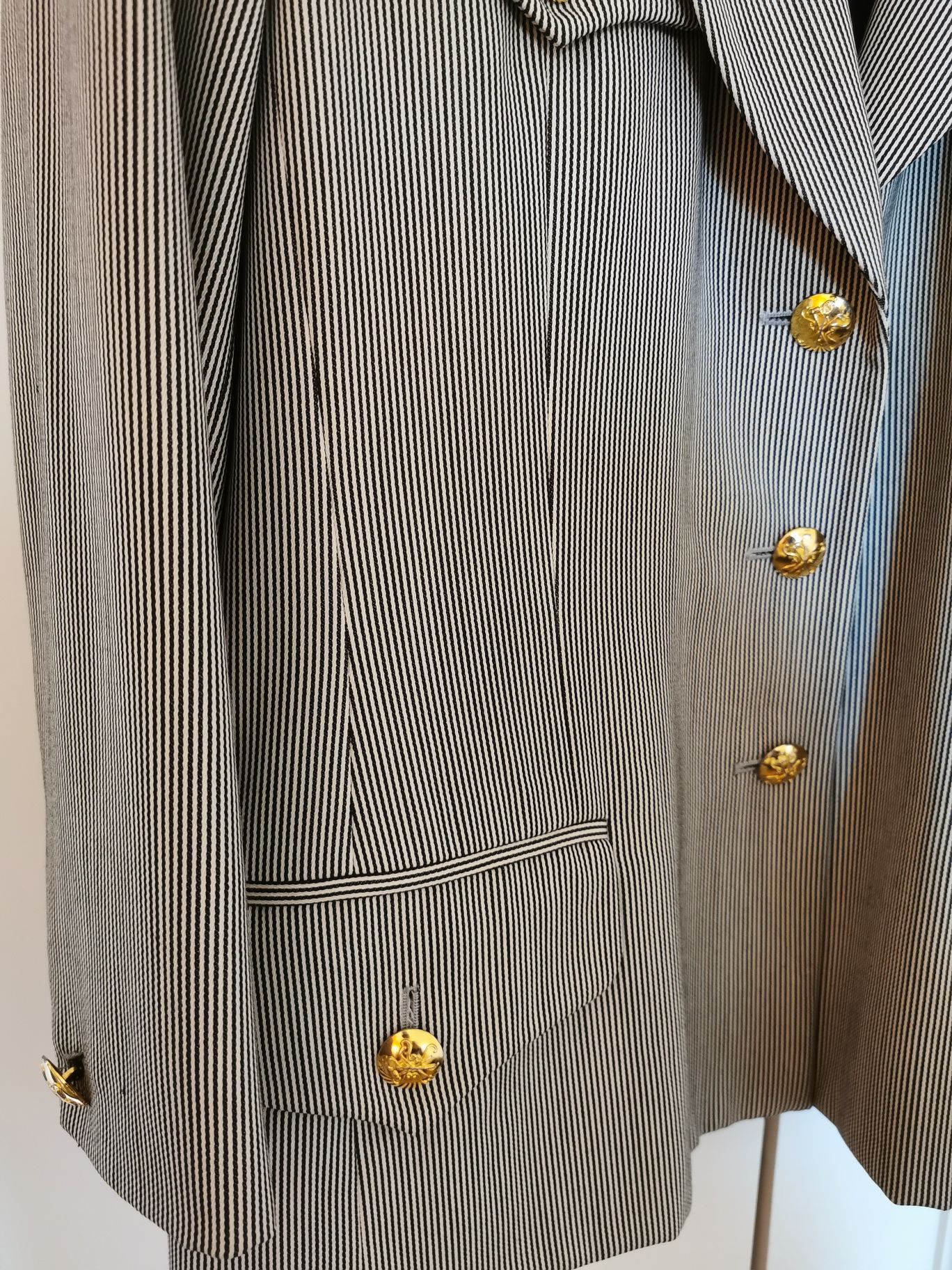 Blazer/ Casaco Escada NOVO