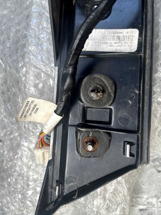 Планка кришки багажника Jeep Grand Cherokee IV