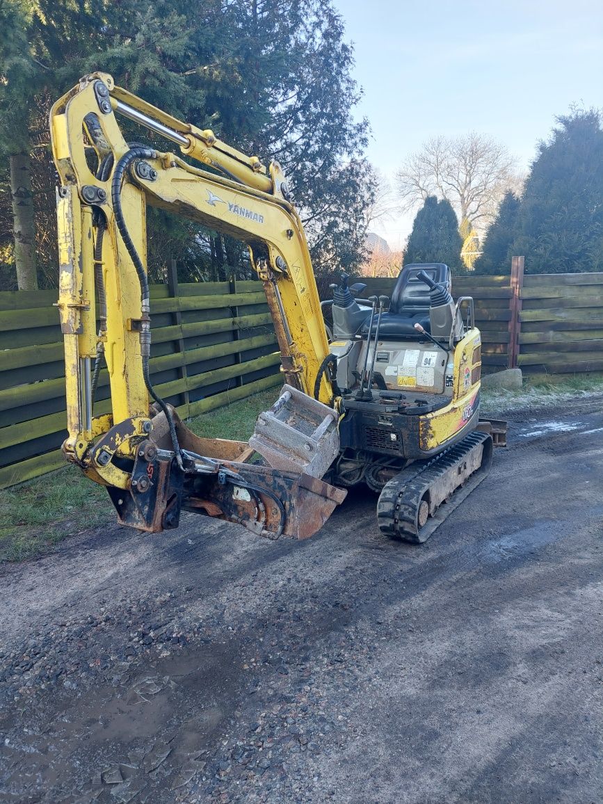 Minikoparka Yanmar Vio 17 umowa, skarpówka hydrauliczna