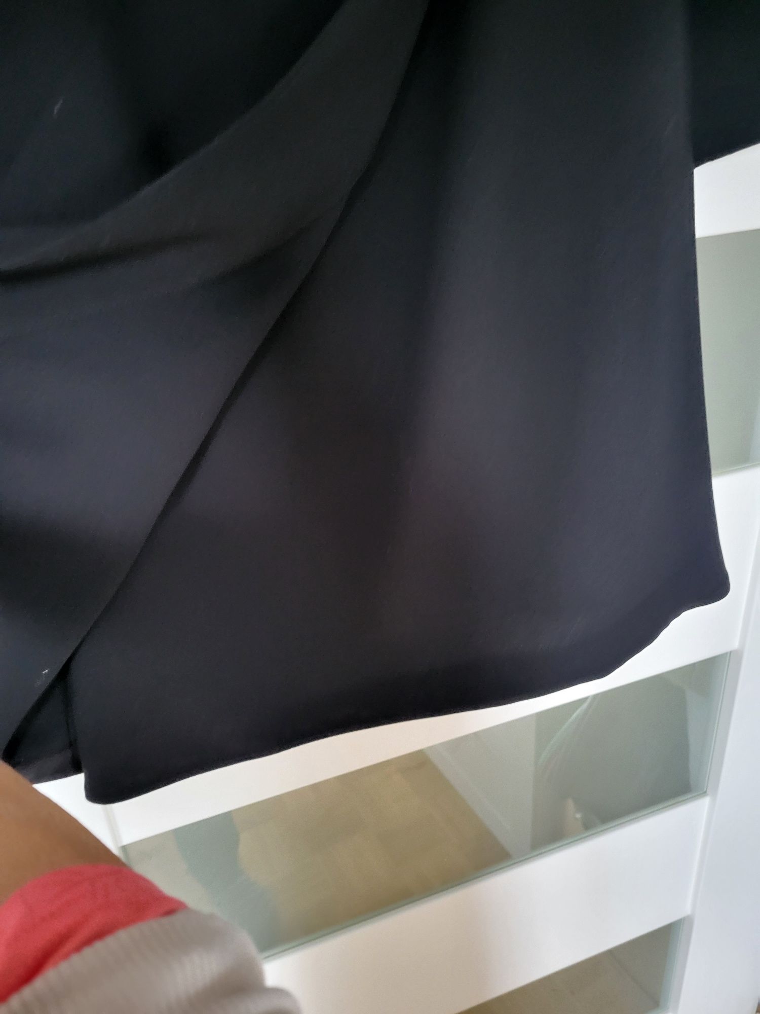 Elegancka sukienka z mango czarna ro m m zakładana