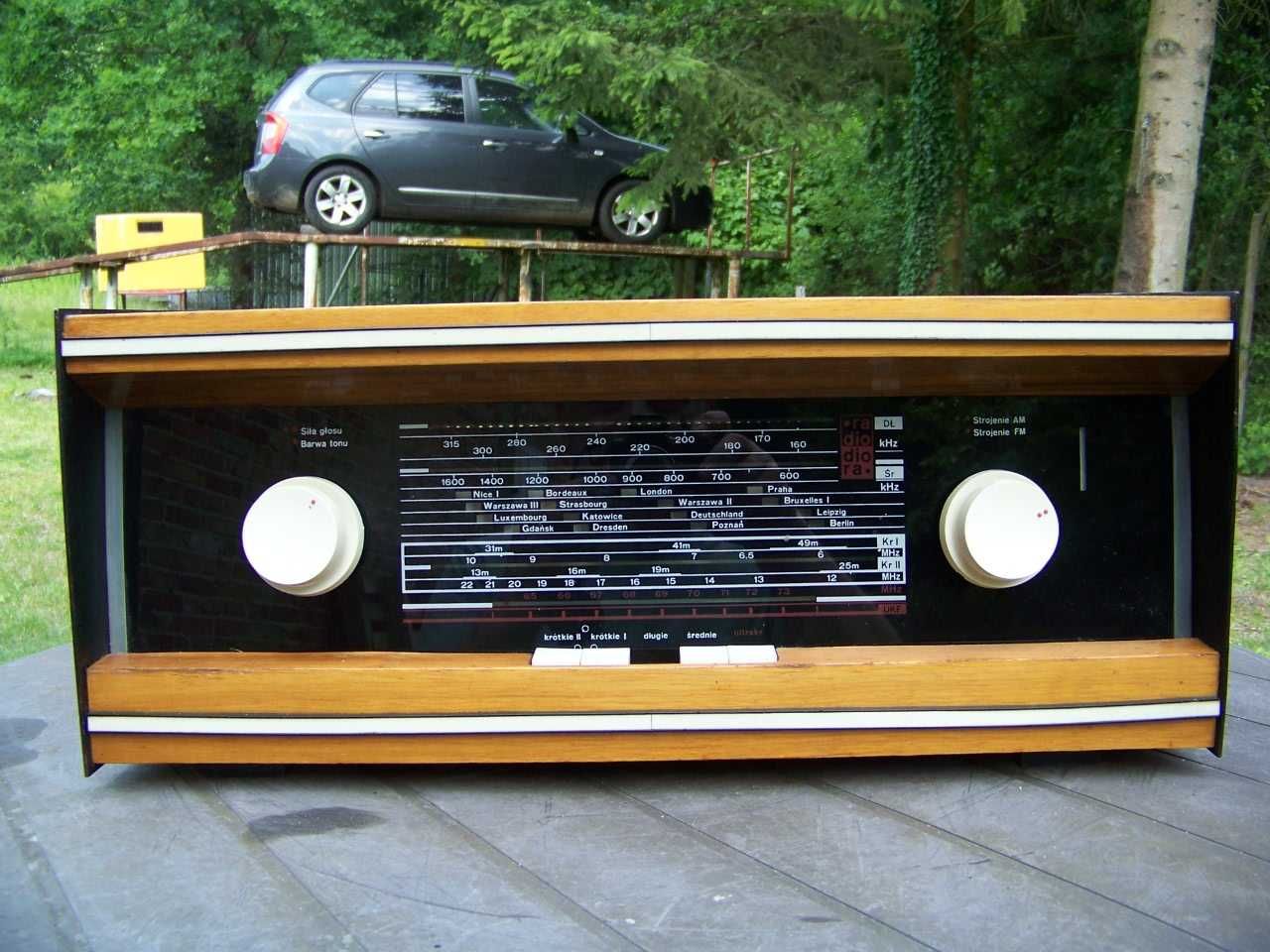 Stare radio lampowe Relax II Bardzo ładne sprawne.