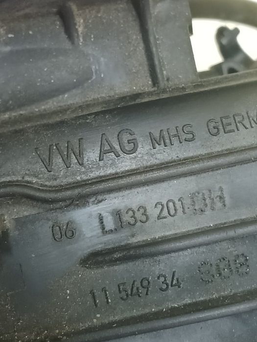 Колектор впускной Audi Q3 2021