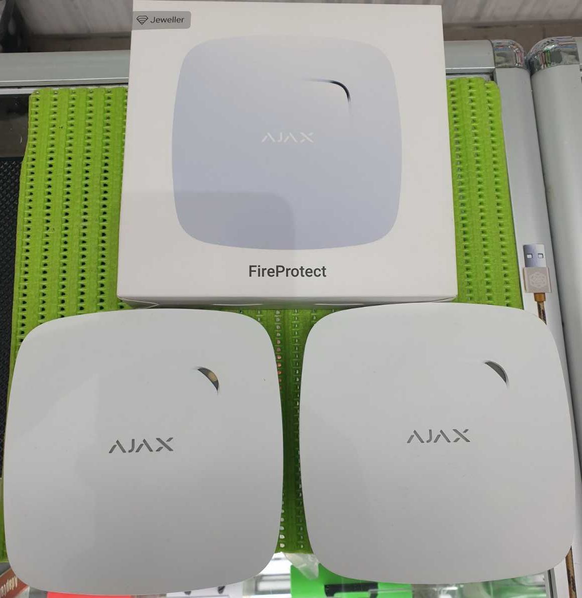 Бездротовий датчик диму Ajax FireProtect white