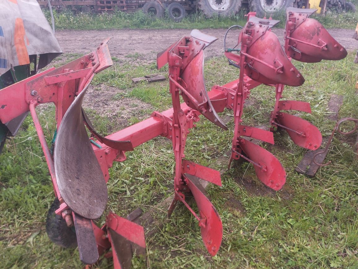 Плуг оборотний Kverneland 3+1+1