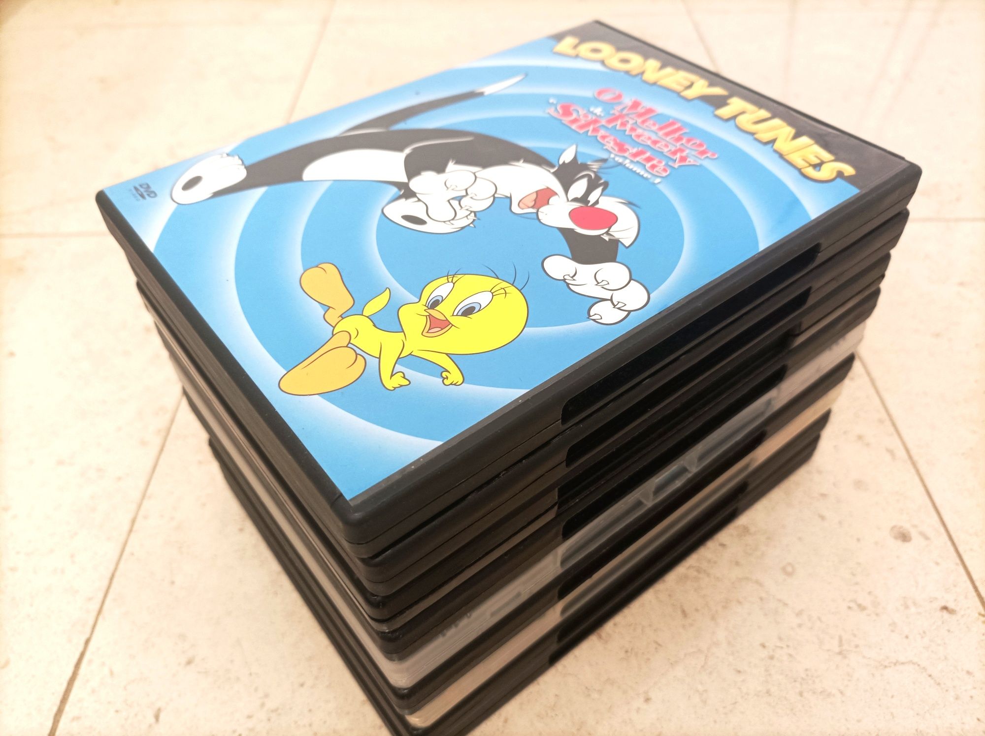 Lote de 7 DVDs de Animação (Looney Tunes, Simpsons)