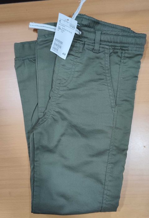 2 pares de calças NOVAS - Marcas ZARA e H&M - Tamanho 7 anos -5 € cada
