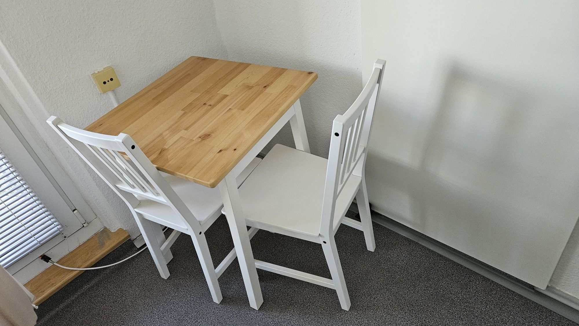 IKEA Stół Pinntorp plus dwa Krzesła Stefan