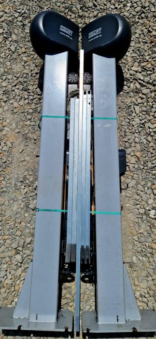 Podnośnik dwukolumnowy Maha 3.5t