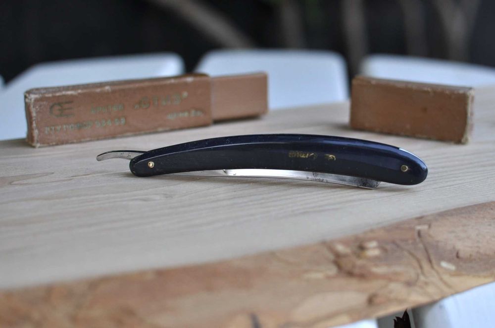 Клинковая опасная бритва СТИЗ 1959 года выпуска.