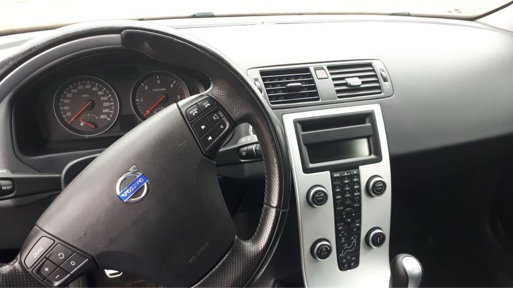 Volvo V50 2012  1,6D MT (114 к. с.)