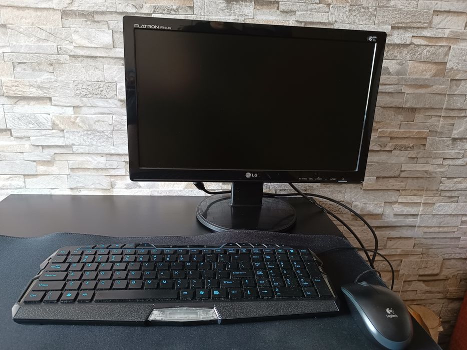 Zestaw komputerowy[R5 1500X, GTX 1050Ti, 16Gb, 1Tb SSD]monitor+gratisy