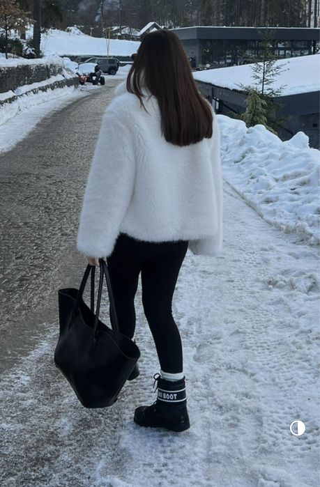 Дутики жіночі на овчині місяцеходи moon boots зимові чоботи чорні