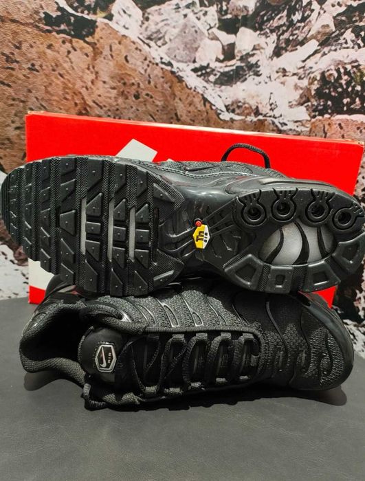 "Buty Trampki" Nike_Air_Max_TN_Plus_Black_R.36