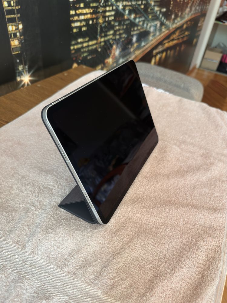 Apple Ipad Pro 11 Wi-Fi +lte (5g) 16gb/1TB  SILVER M2 2024