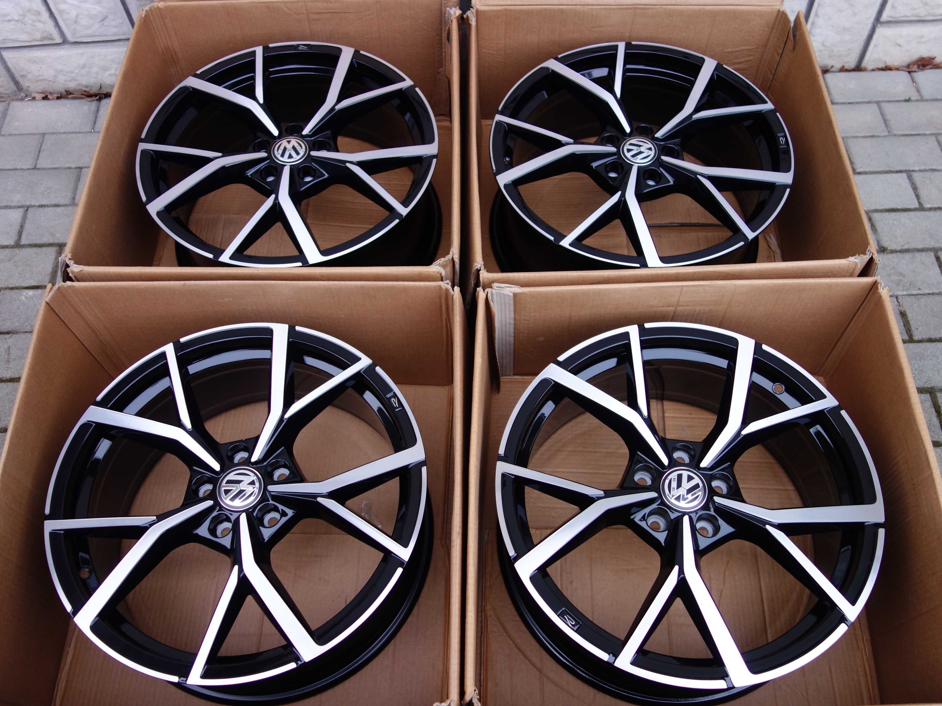 Felgi VW GOLF VIII "R" 5H0 GTI GTE Touran CADDY T-roc 19'
