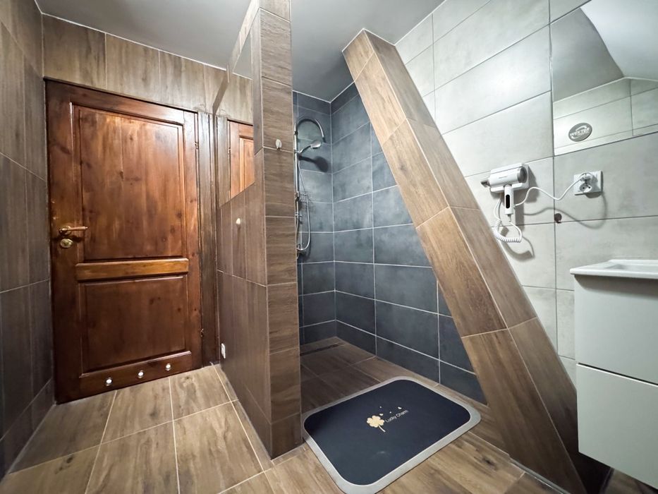 Nocleg pokój kwatery, hostel, Ługòw. Wektor