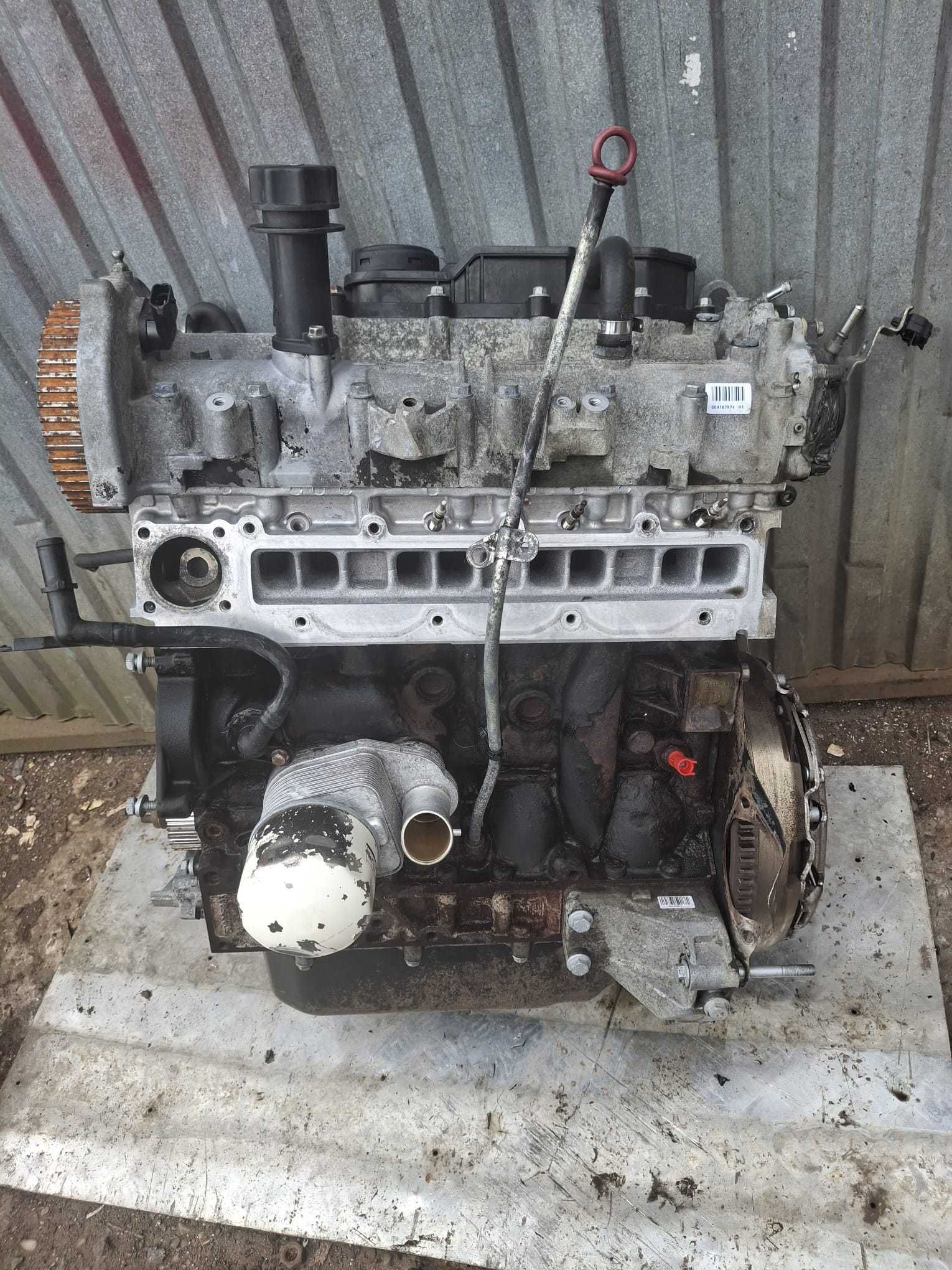 Słupek Silnika 2.3 euro 5 2014 rok
