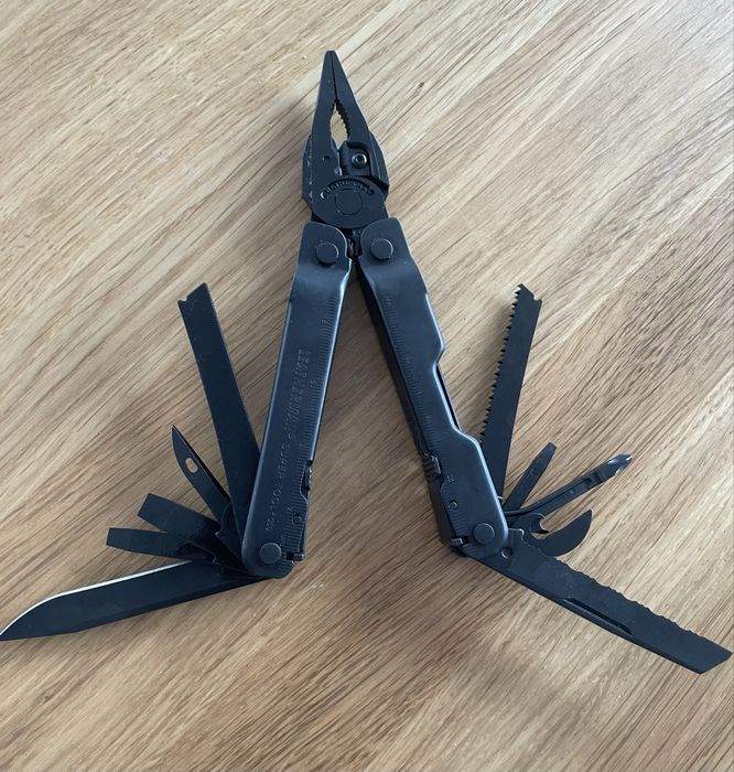 Leatherman Super Tool 300 black