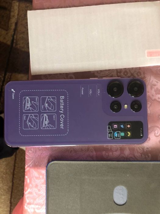 Продам телефон новий