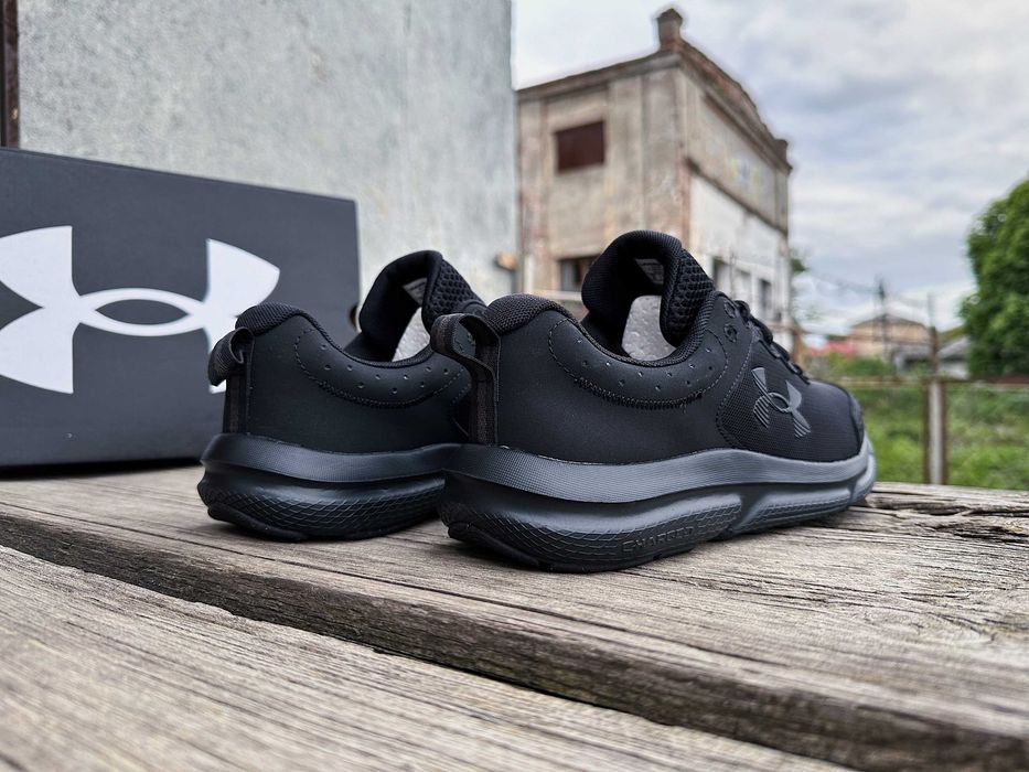Мужские кроссовки Under Armour Charged Assert 10 3026175-004 черные