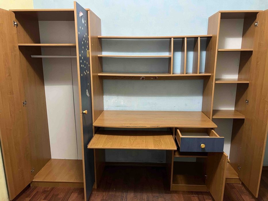 Стенка в детскую