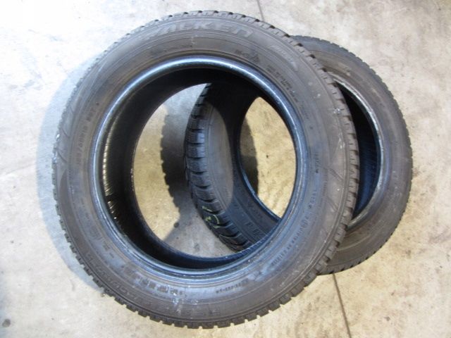 Falken eurowinter hs449 185/60/15