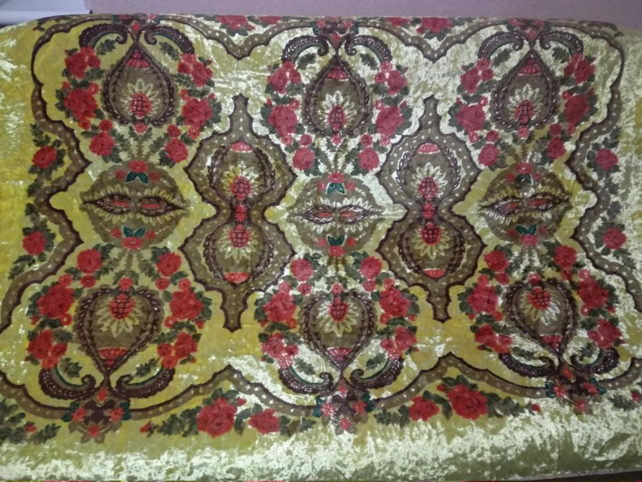 Покривала плюшеві