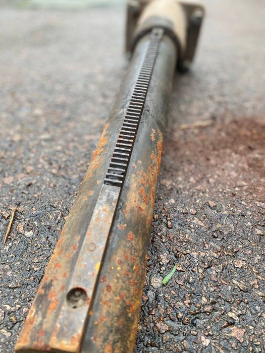 Колона на сверлильний станок НС -12.