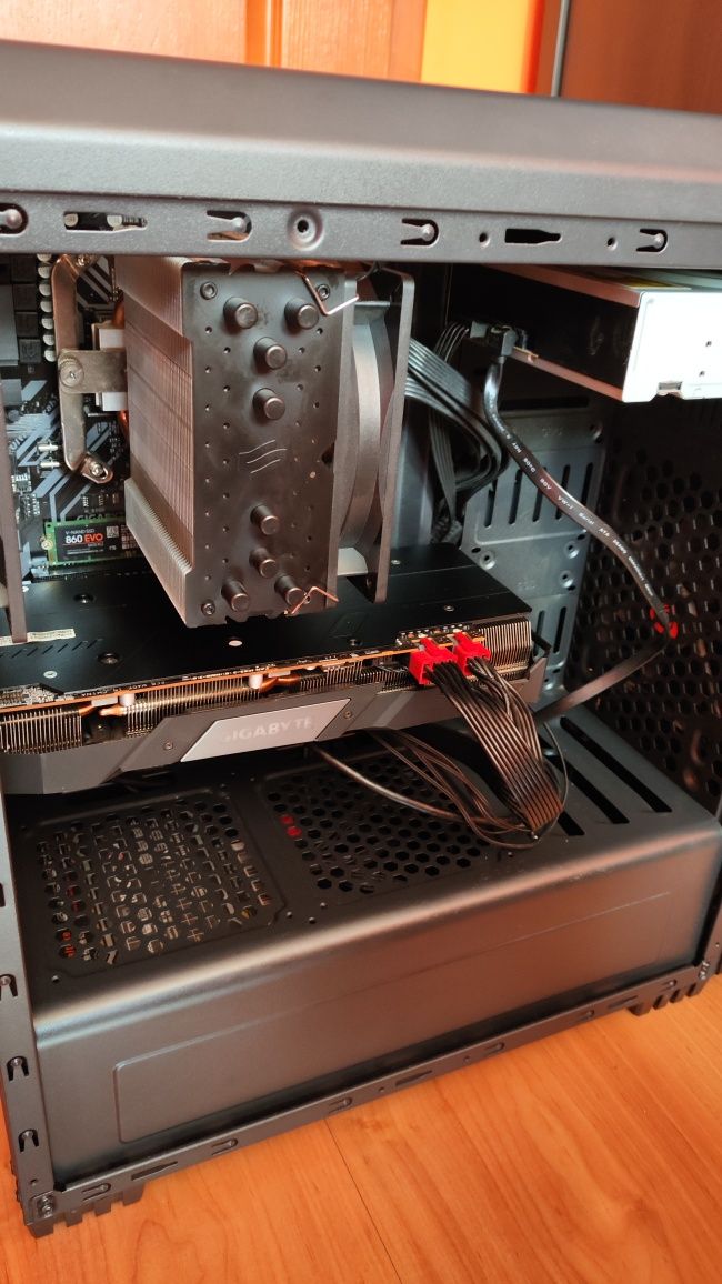 OKAZJA! Komputer do gier: RX 5700XT/ Ryzen 7 3700X / 16GB / 1TB - Gda