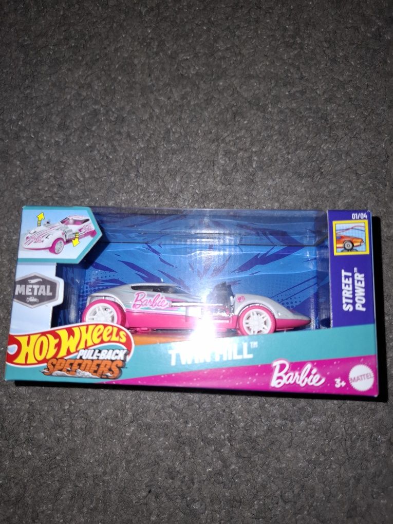 Hot Wheels Pull Back Speeders Barbie & Batmobile