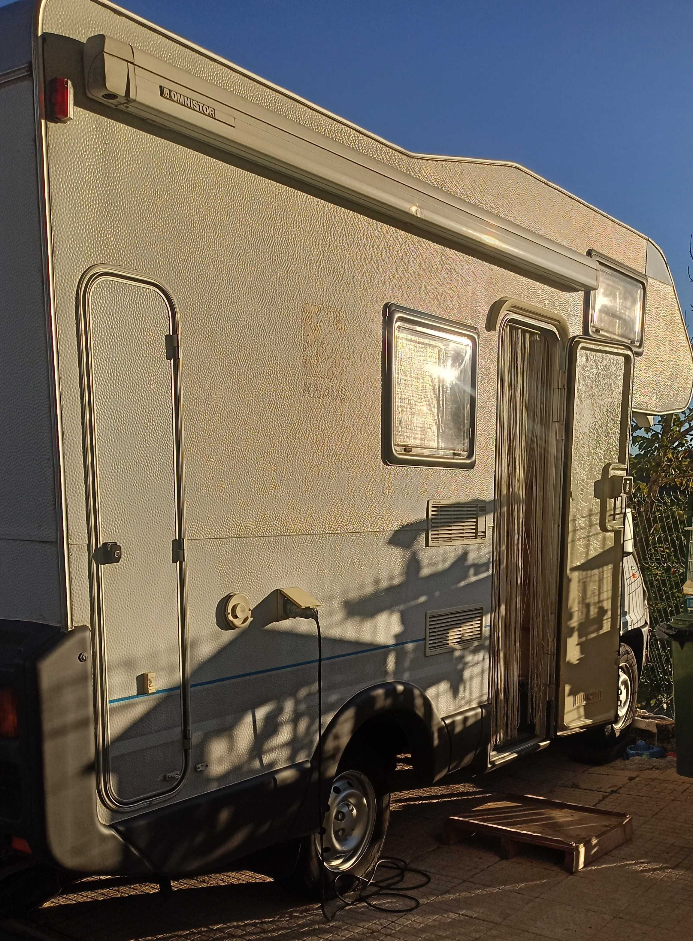 Autocaravana Knaus, troco por perfilada até 6m