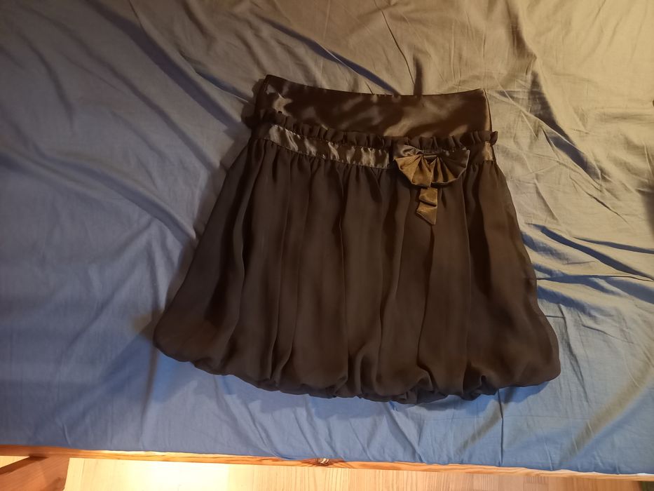 Czarna elegancka spódnica