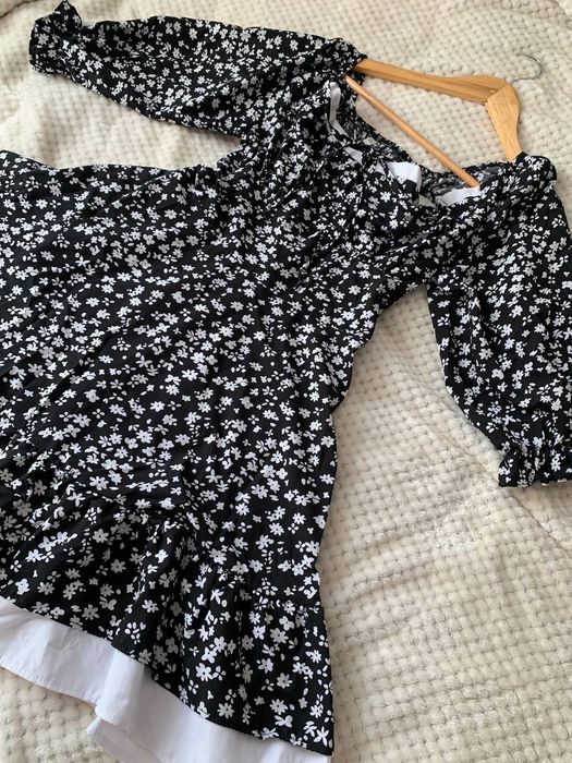 Сукня міні у квітковий принт