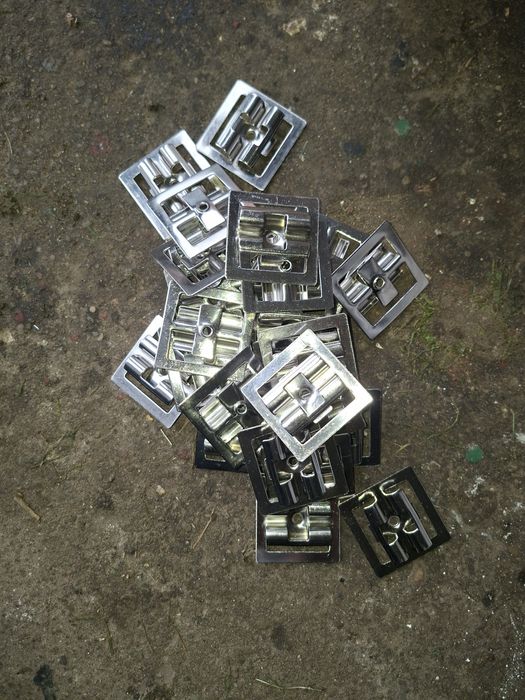 klipsy montazowe deski kompozytowej .