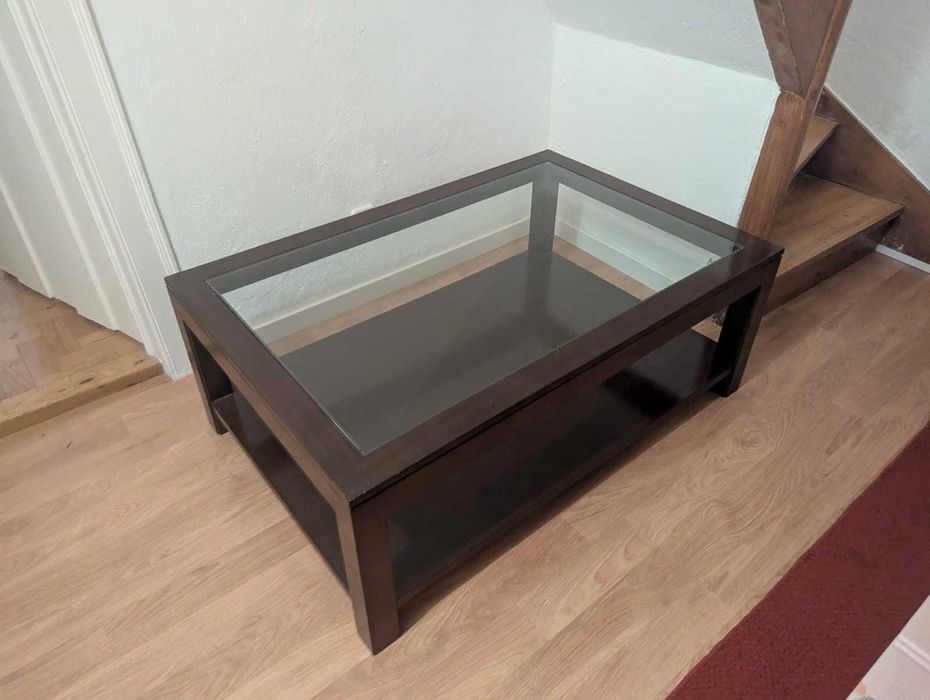 Mesa de centro de madeira de alta qualidade com vidro